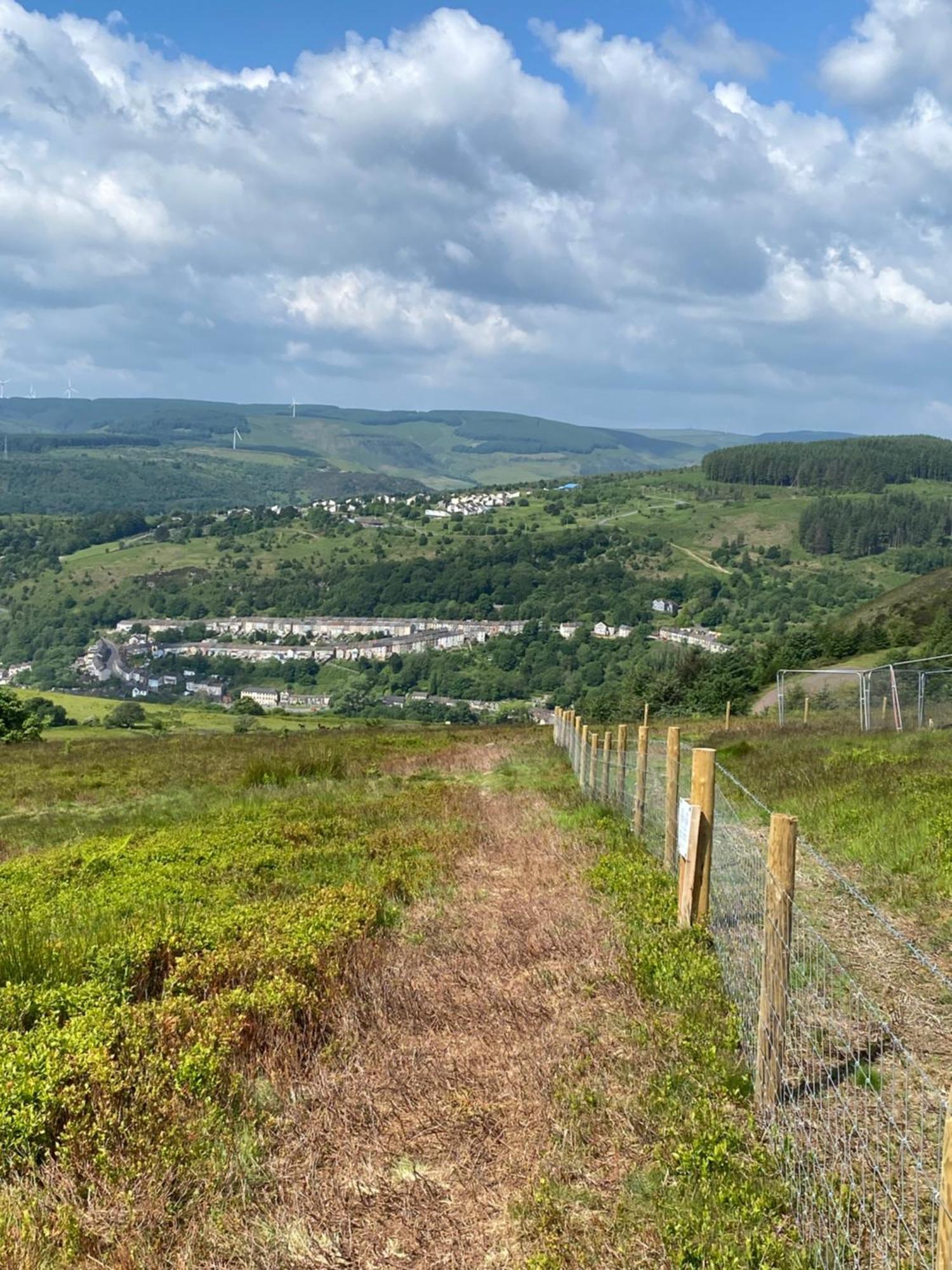 Mountain View Two Bedroom Llwynypia المظهر الخارجي الصورة