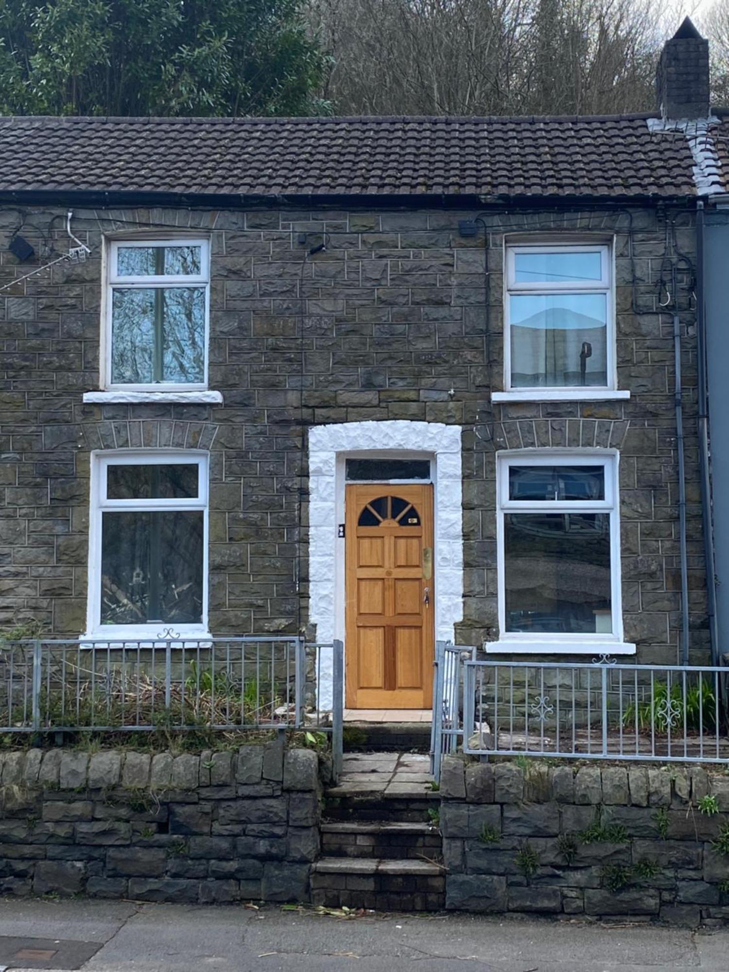 Mountain View Two Bedroom Llwynypia المظهر الخارجي الصورة